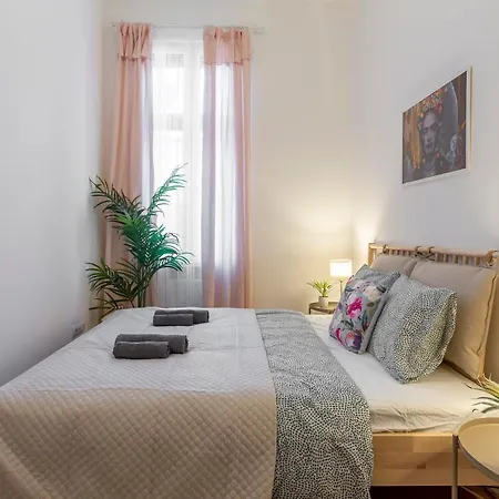 Cozy By Bella In The Heart Of