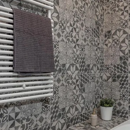 Cozy By Bella In The Heart Of Apartment Budapest